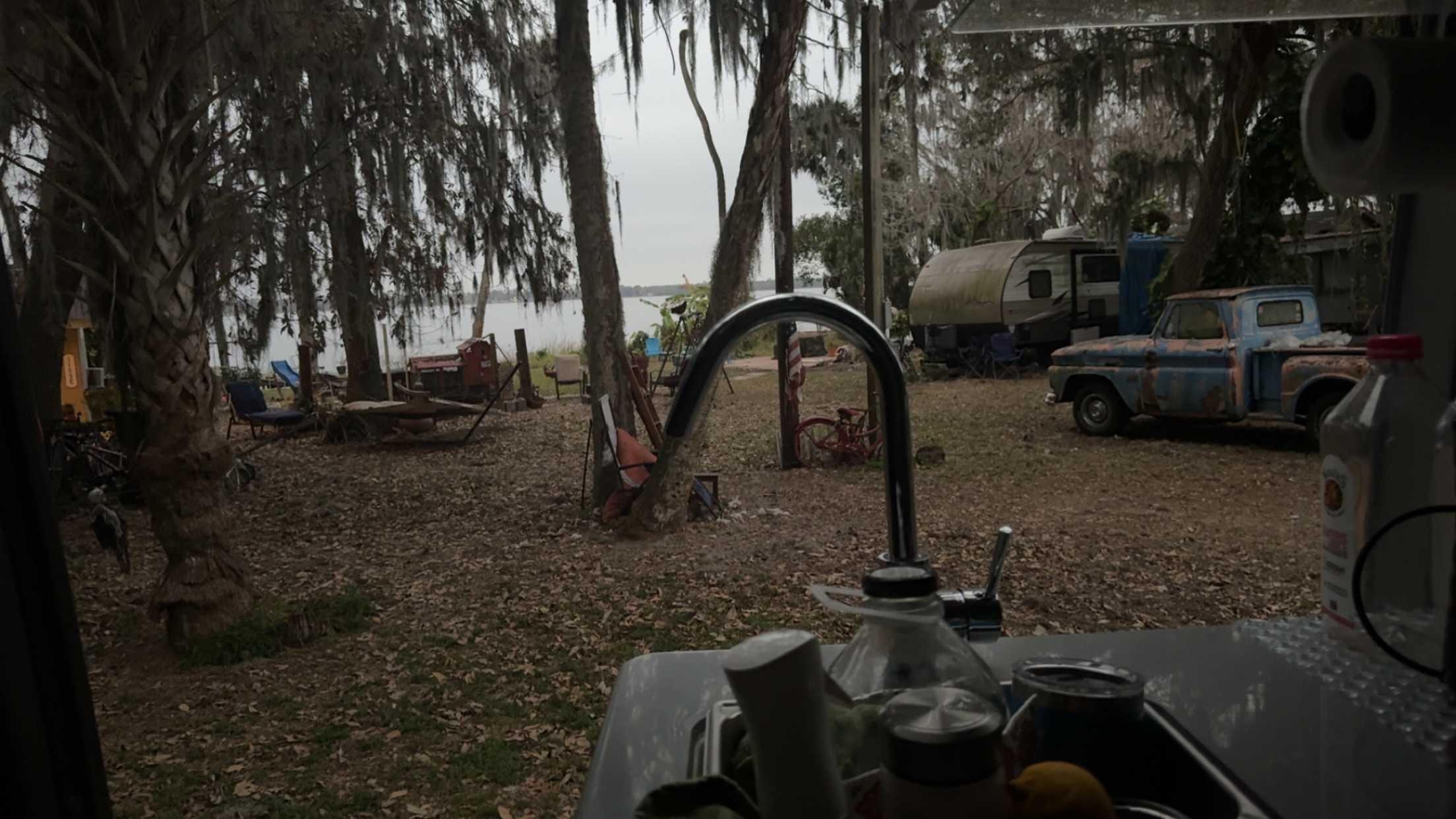 EJ's FunkyFamily FishCamp&FunnyFarm