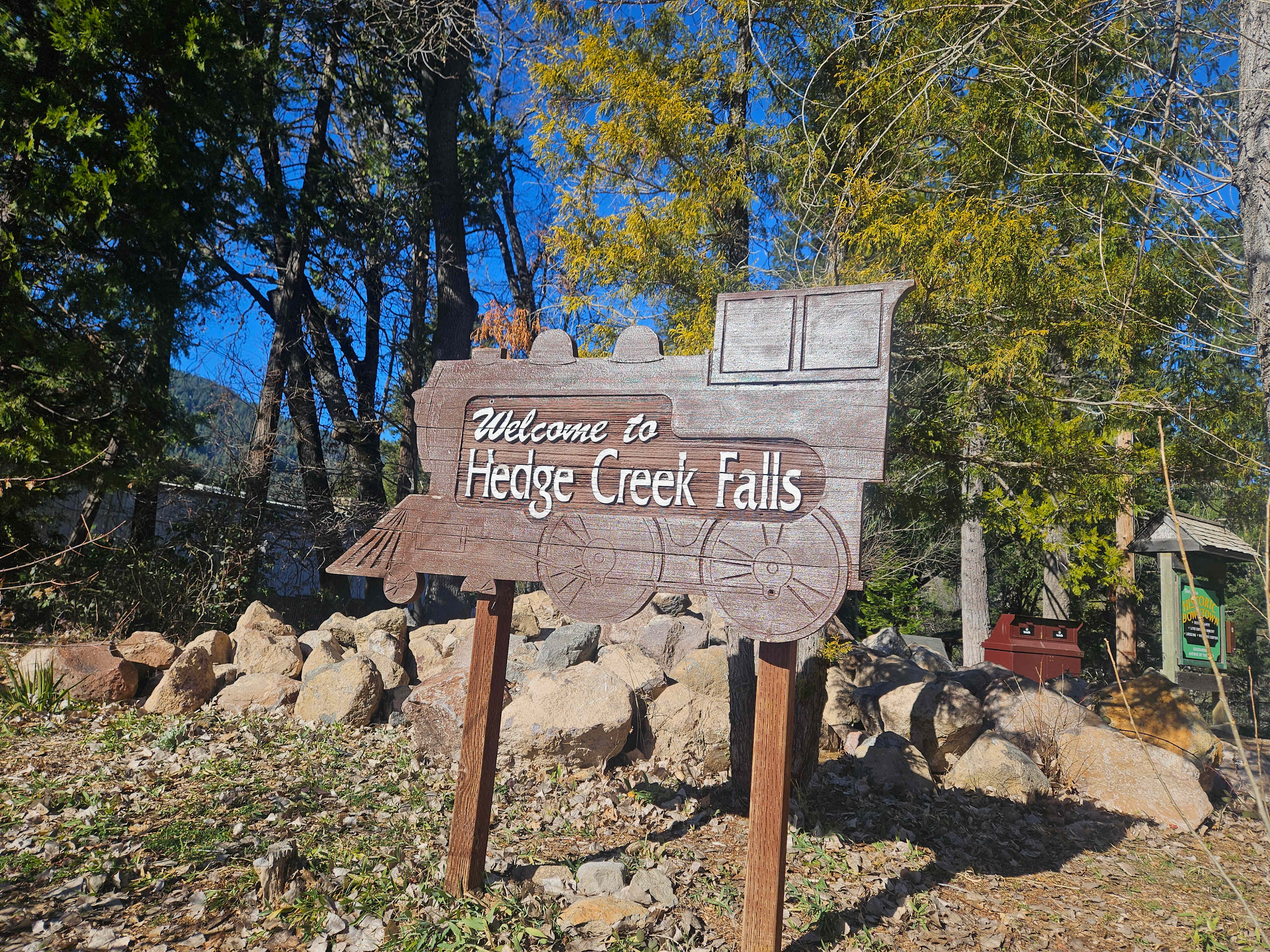Hedge falls creek - local hike