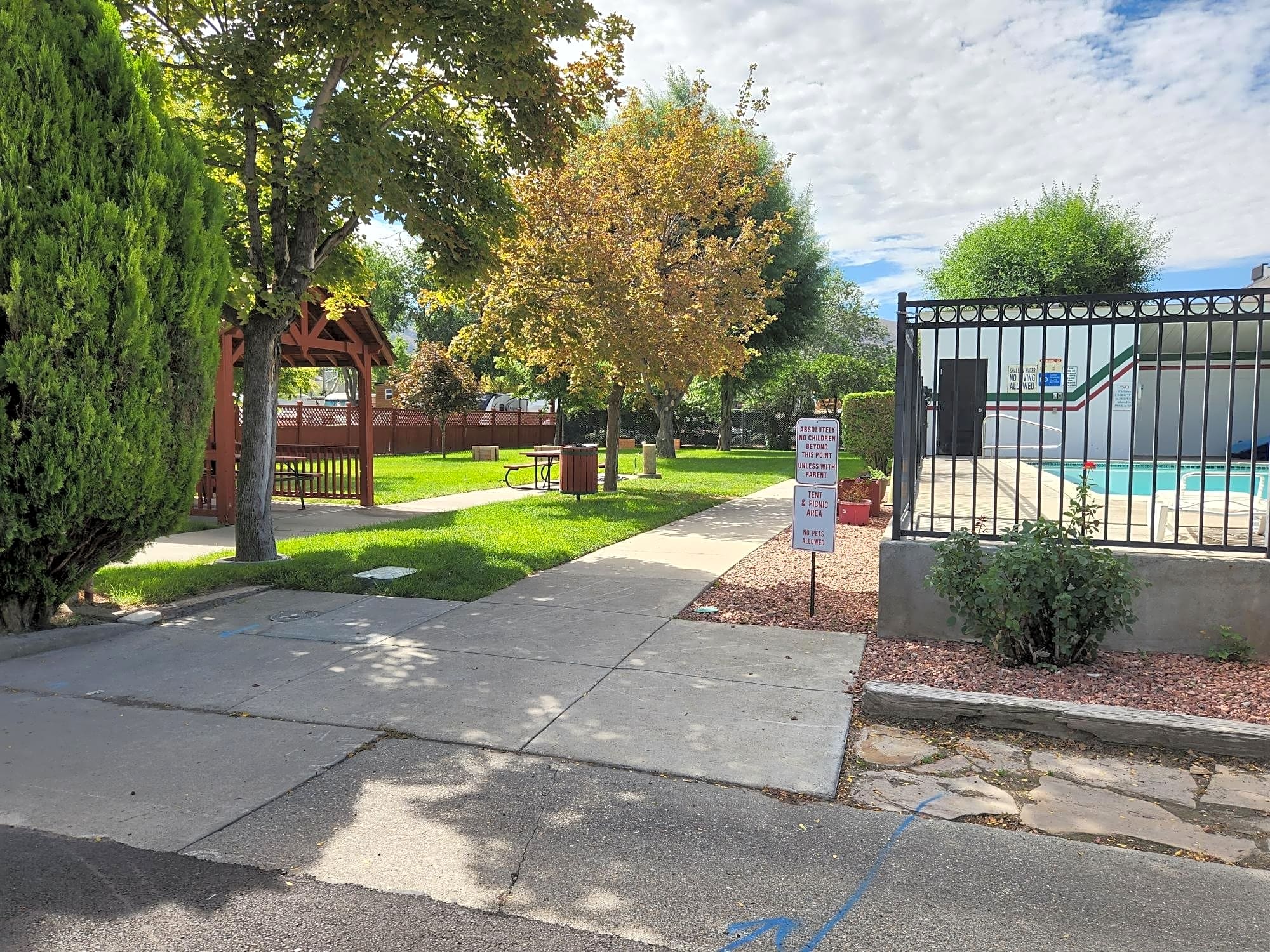 Mountain Shadows RV Park
