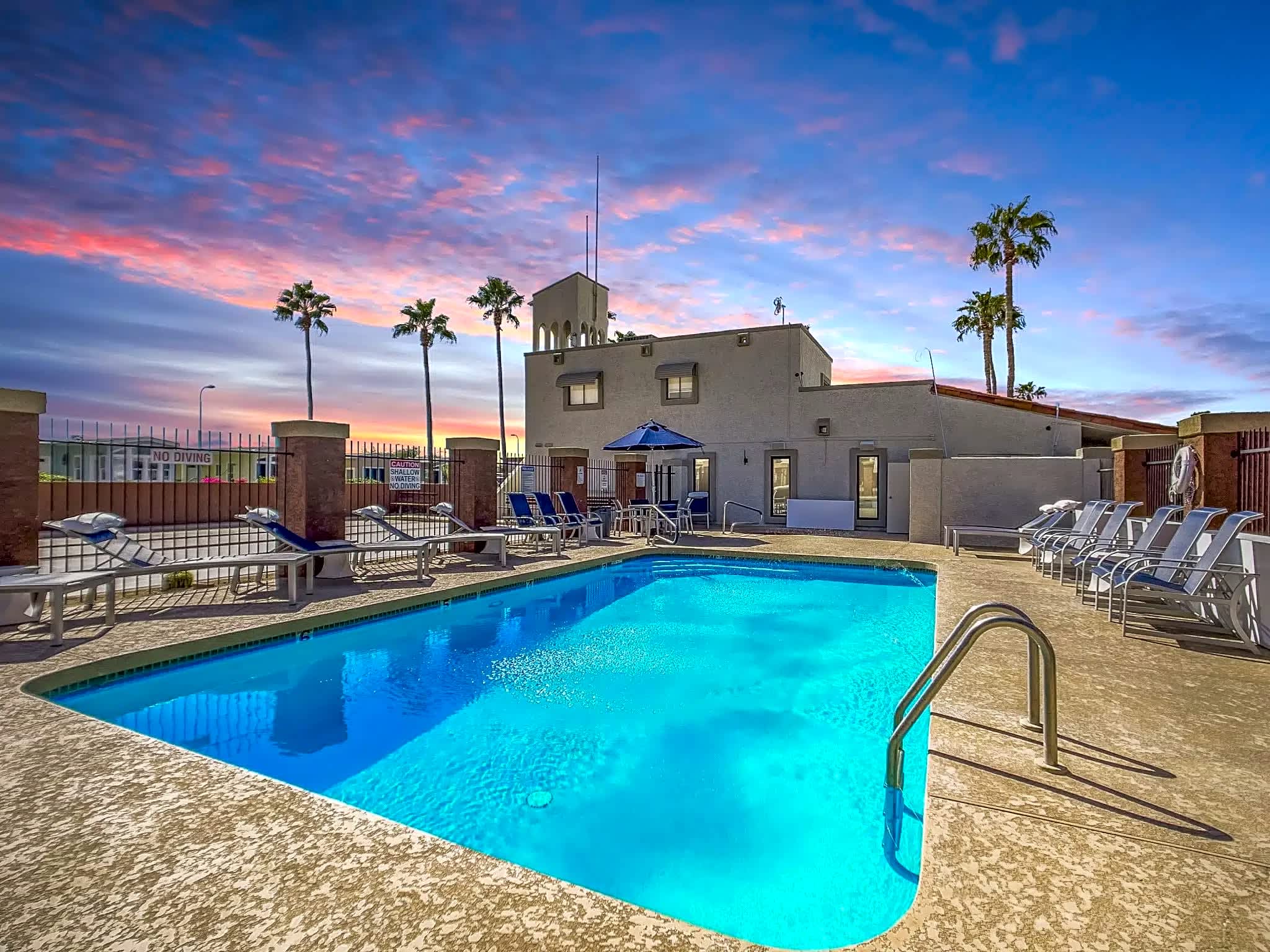 Mesa Sunset RV Resort