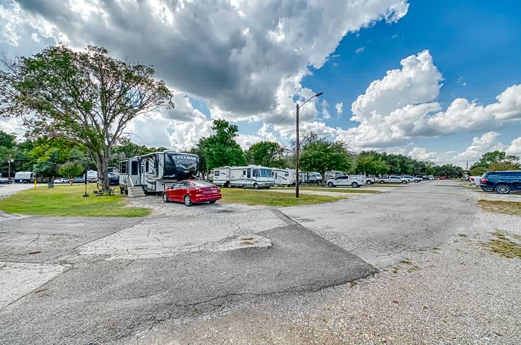 BCS Village 21 RV Park