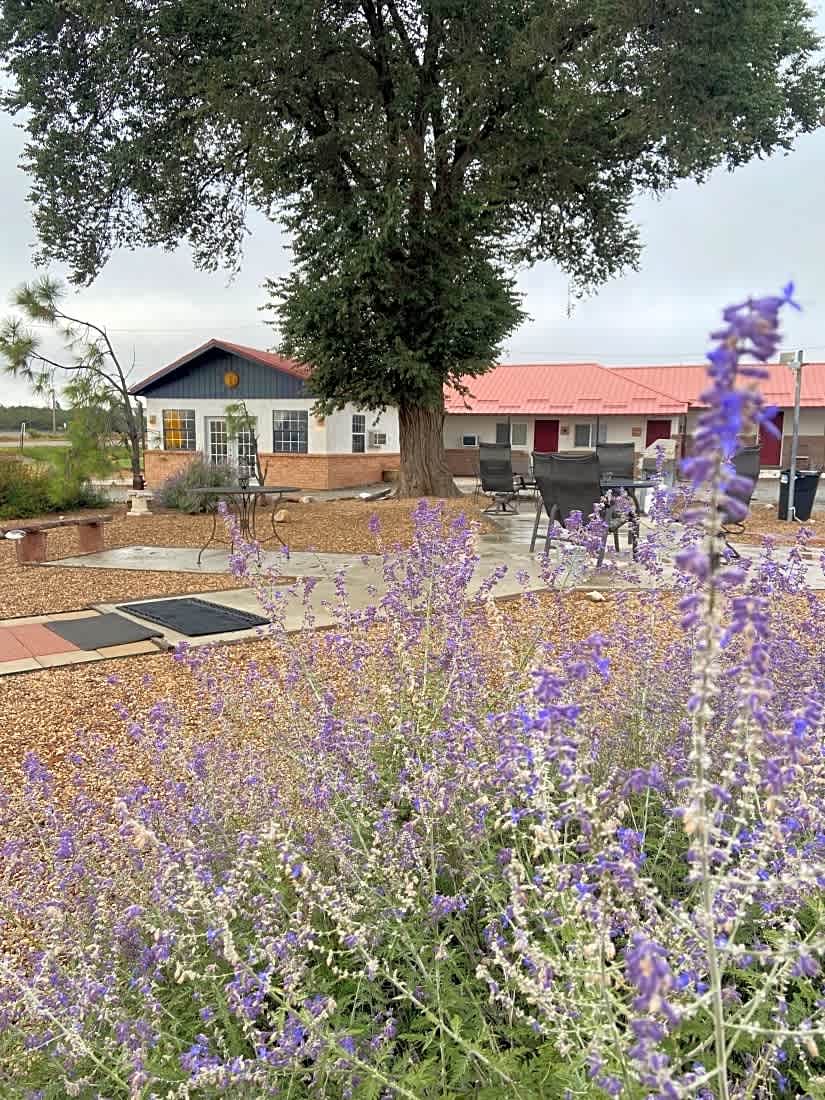 Turner Inn & RV Park