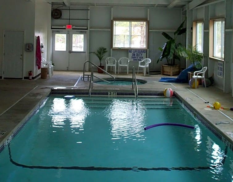 Cedar Creek Resort