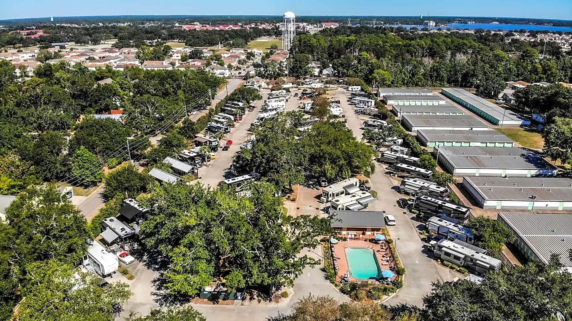 Majestic Oaks RV Resort