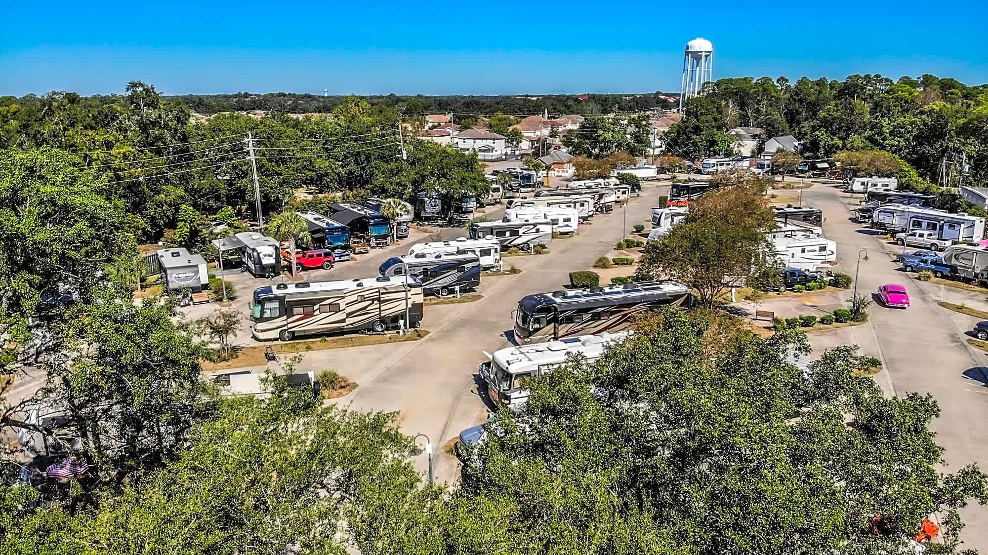 Majestic Oaks RV Resort