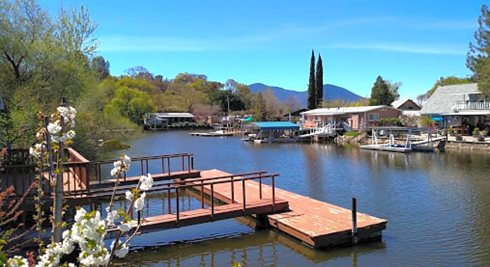 Island RV Park