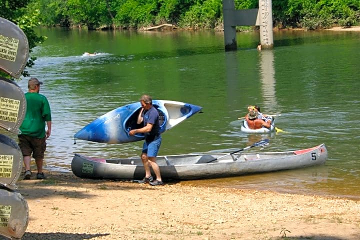 Hootentown Canoe Rental & Store