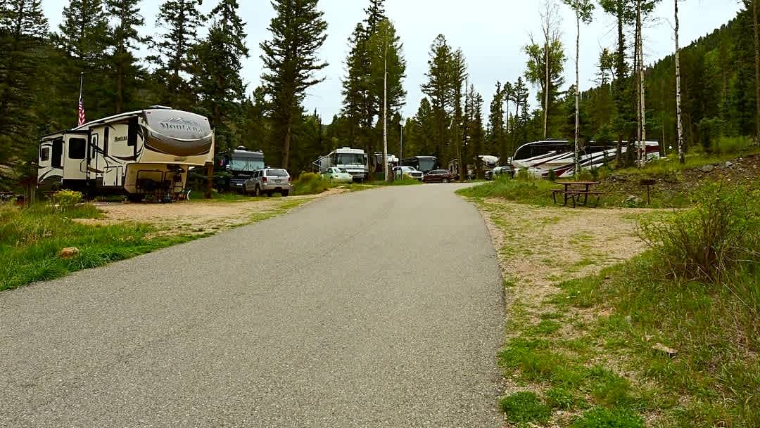 Road Runner RV Resort