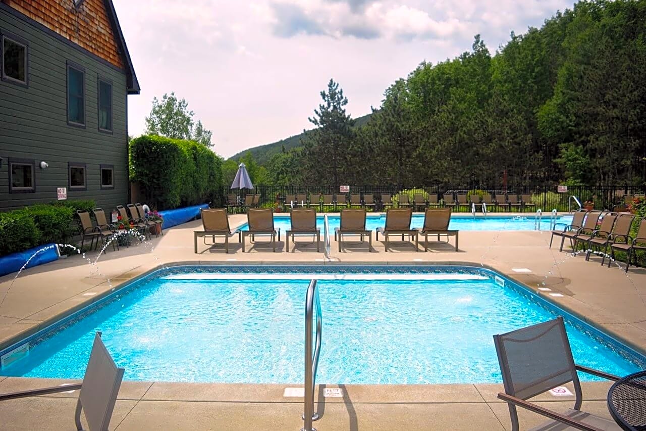 Lake George Camping Village