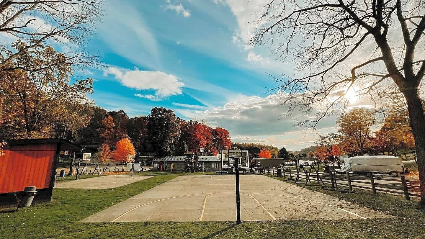 Wood’s Tall Timber Resort