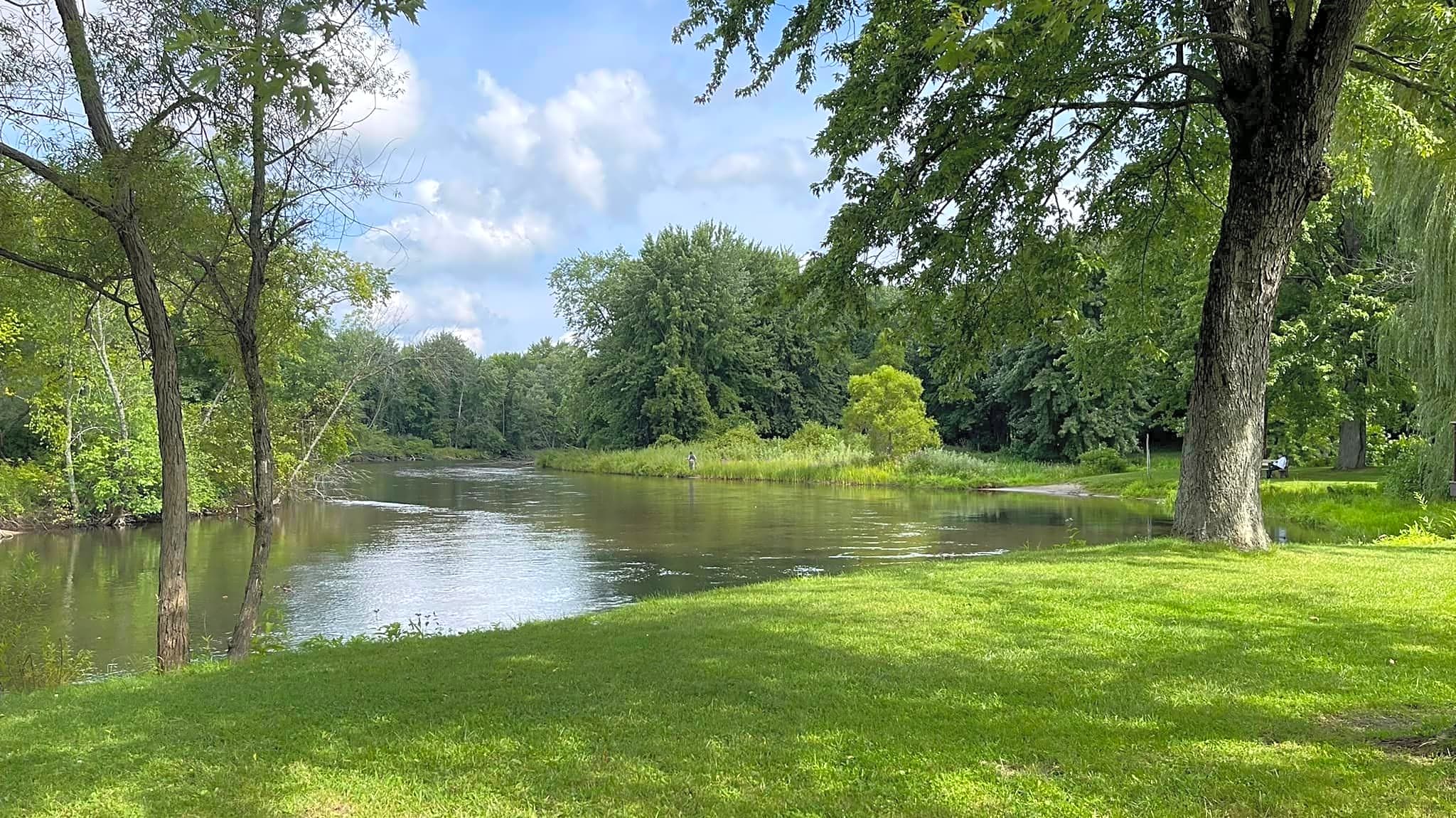 Riverside Park And Campground
