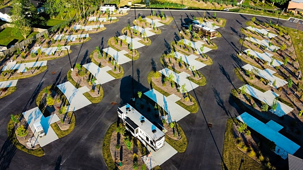 CrossRoads Coach Resort at the ROB