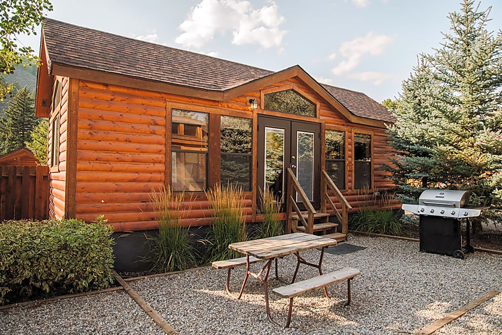 Snake River Cabins & RV Village