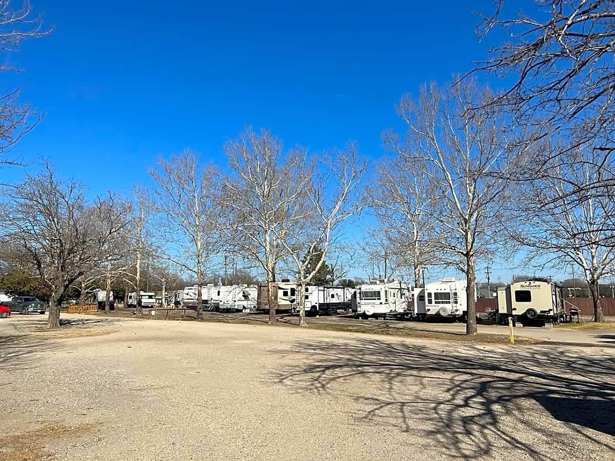 Dallas Hi-Ho RV Park