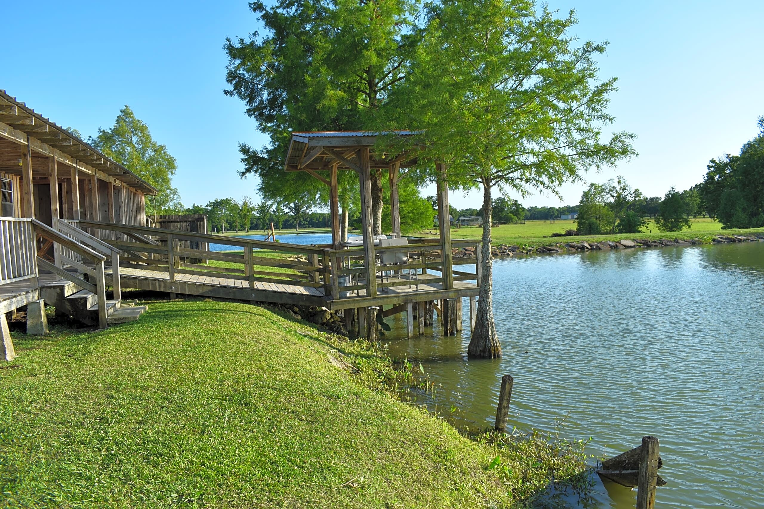 Poche's RV Park and Fish-N-Camp