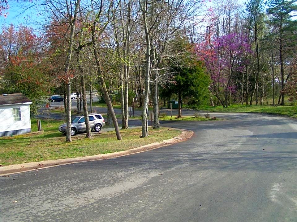 Aquia Pines Camp Resort