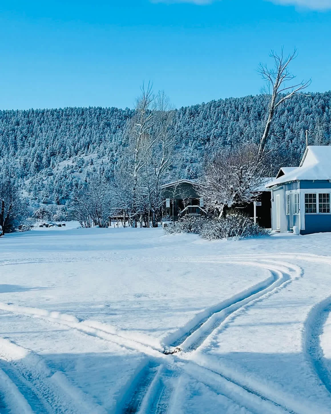 Historic Mora Inn and RV Park