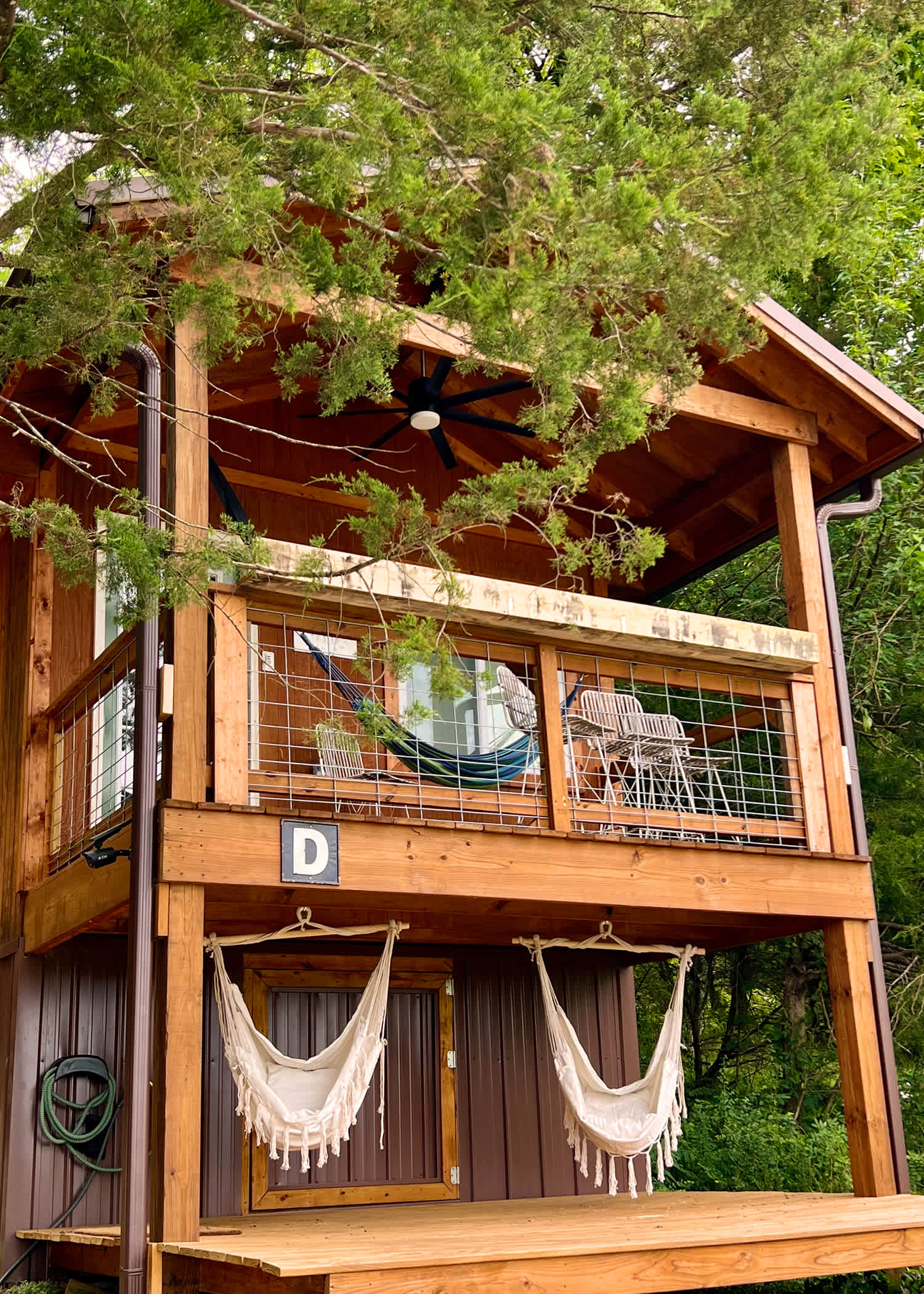 Secluded Horse Farm With Cabins