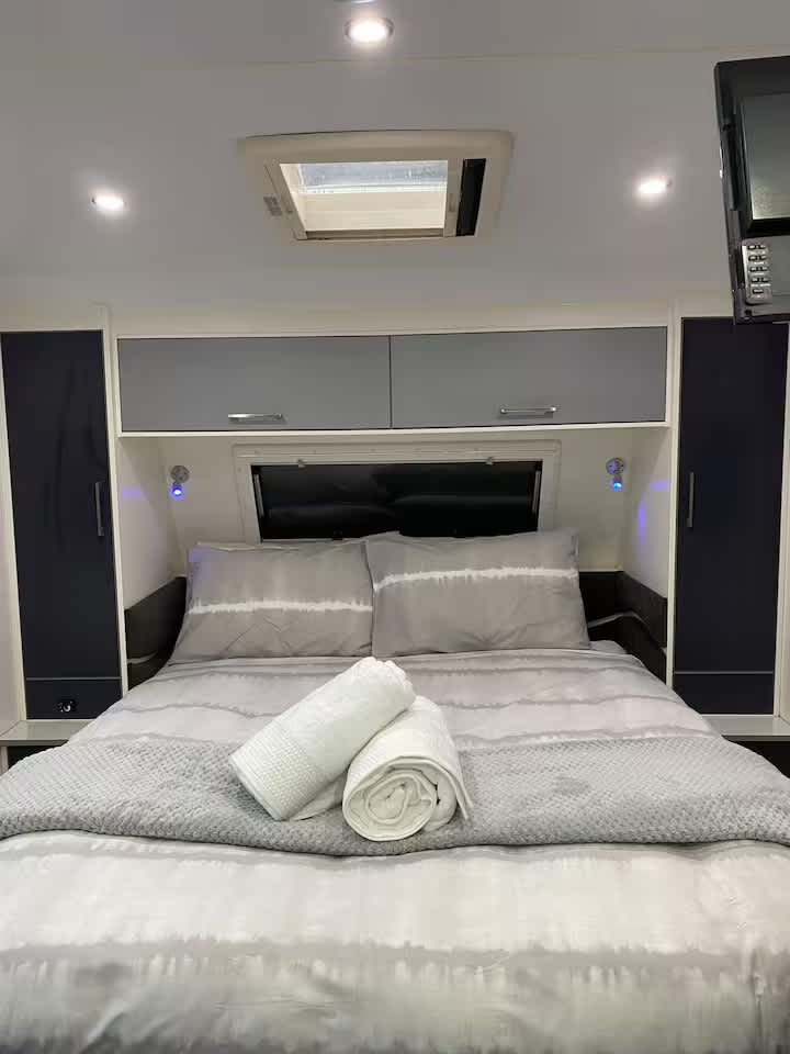 Delatite River Caravan Stay