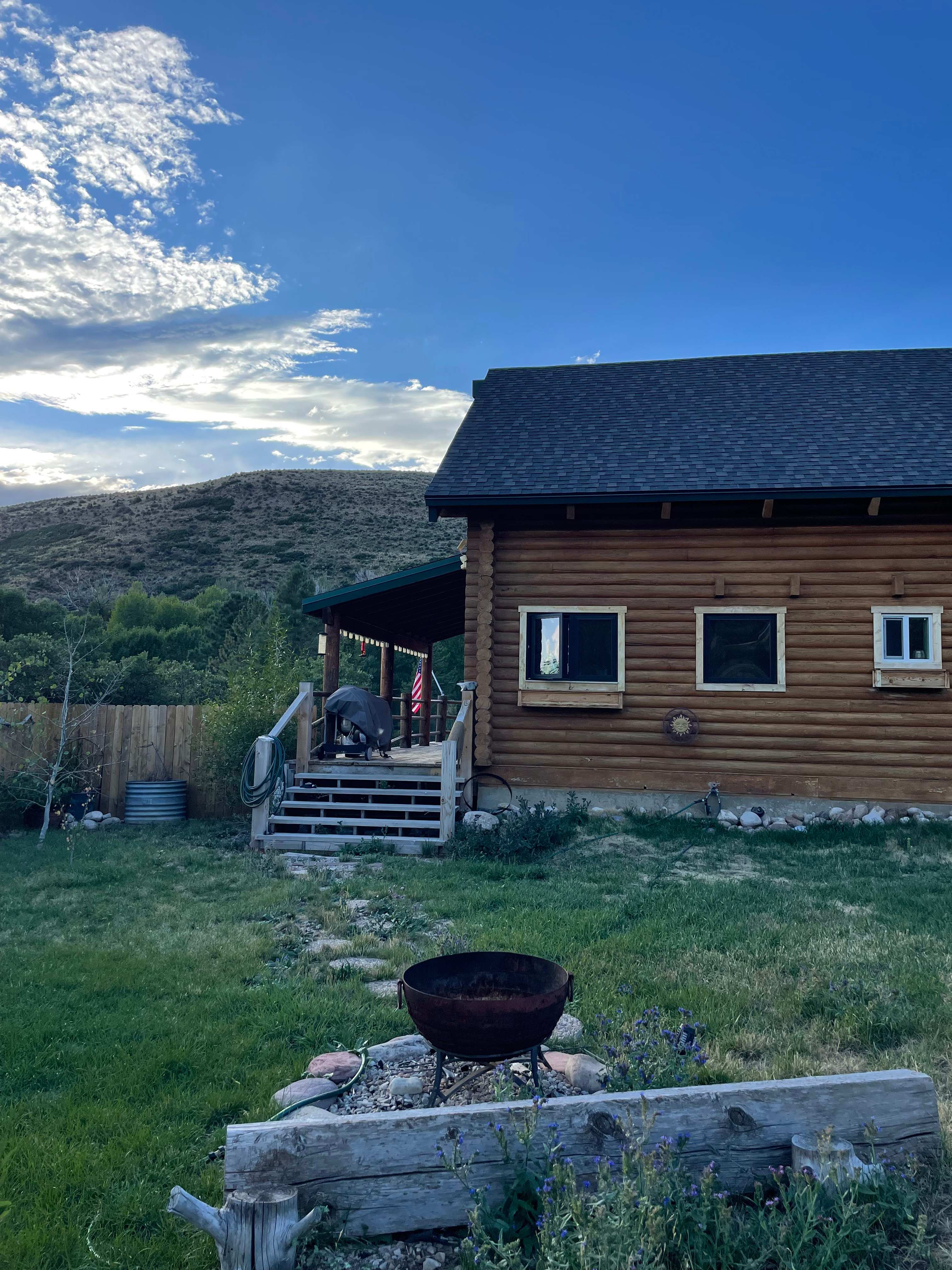 Little Cabin In The Big Canyon