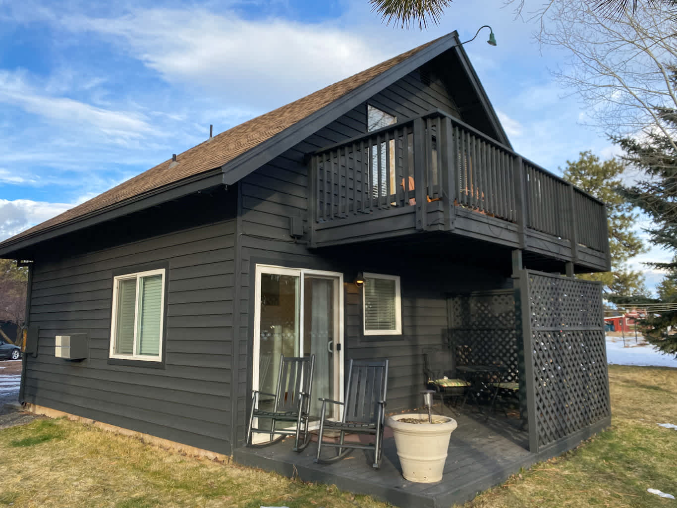 Left Coast Lodge