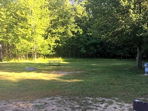Electric Sites 30 AMP - Non-Lakefront