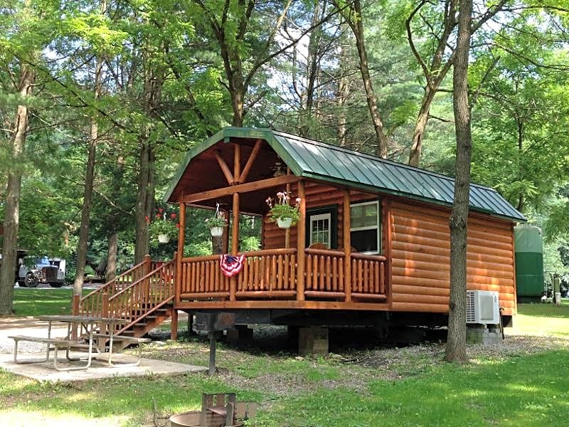 Deluxe Cabin