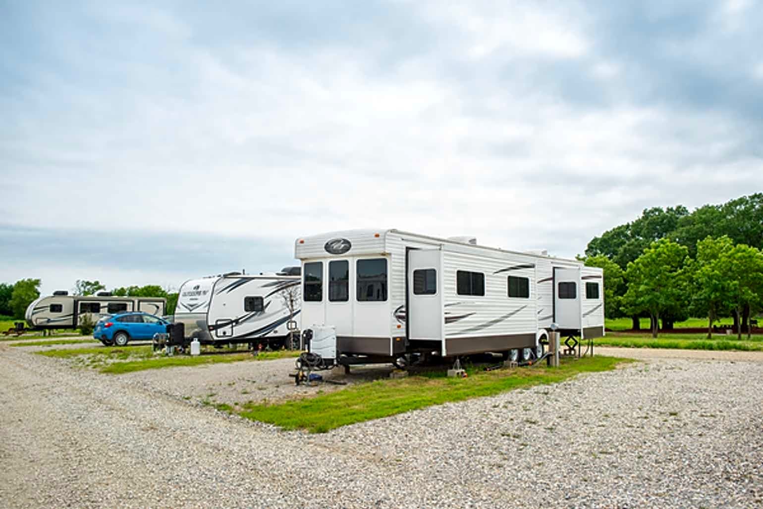 Big Rig Pull-Through RV Site