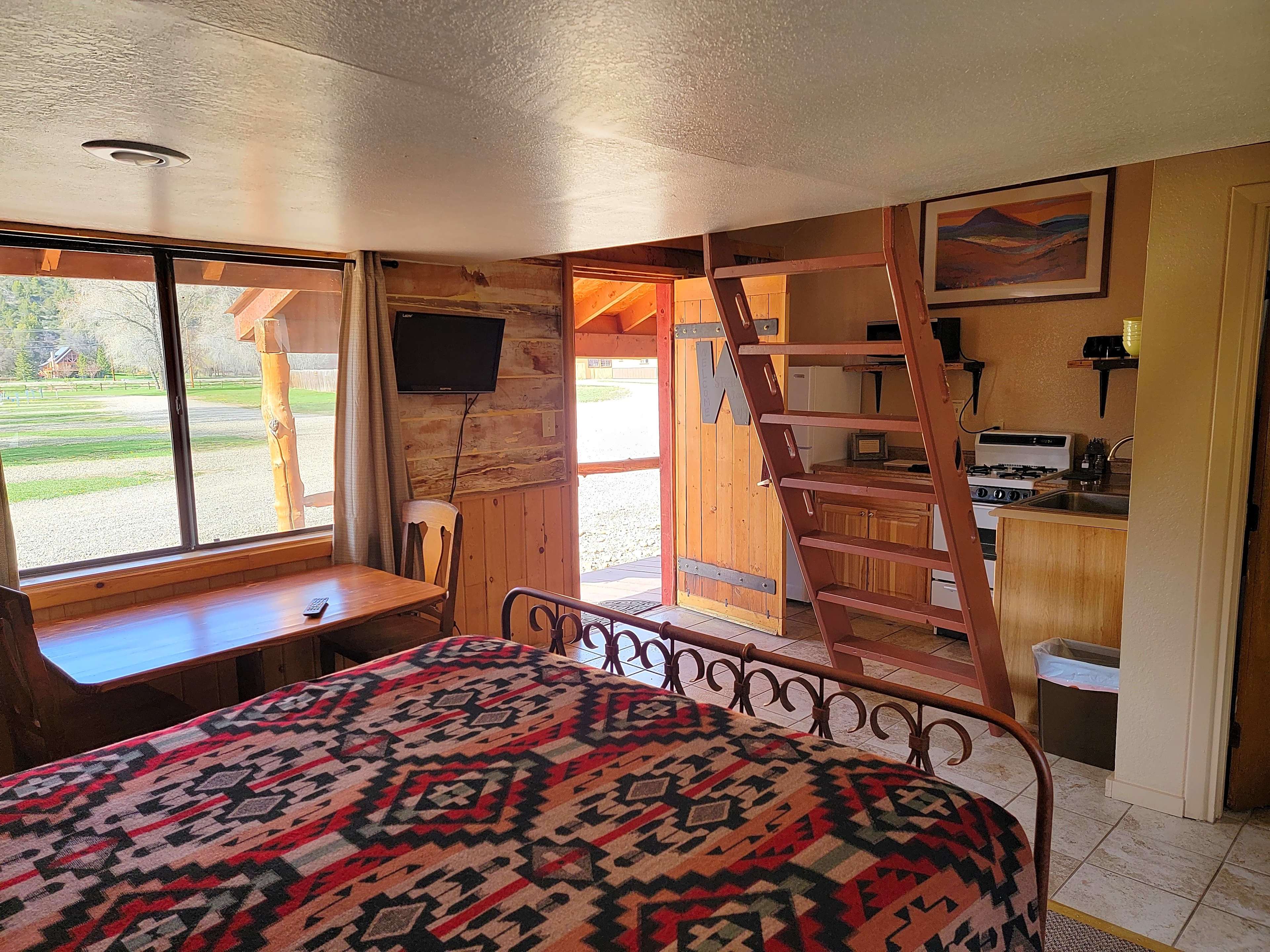 Leola Hyde West Cabin