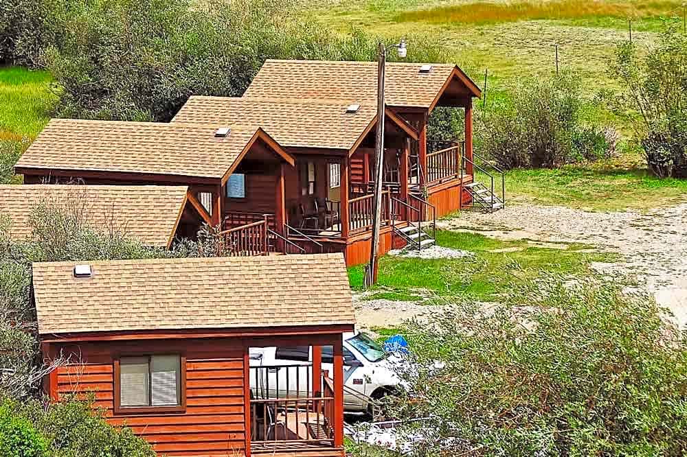 2 Person Dry Cabin (Queen)