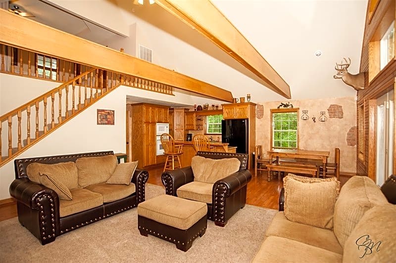 Dogwood Cabin (Sleeps 14)