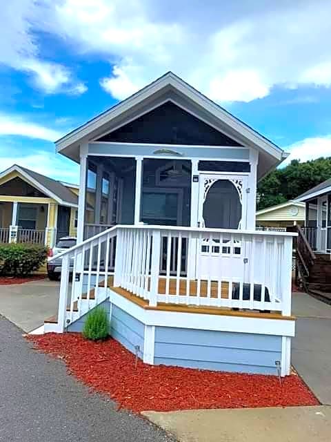 CBH - Pet-Friendly Haven Resort Cottage