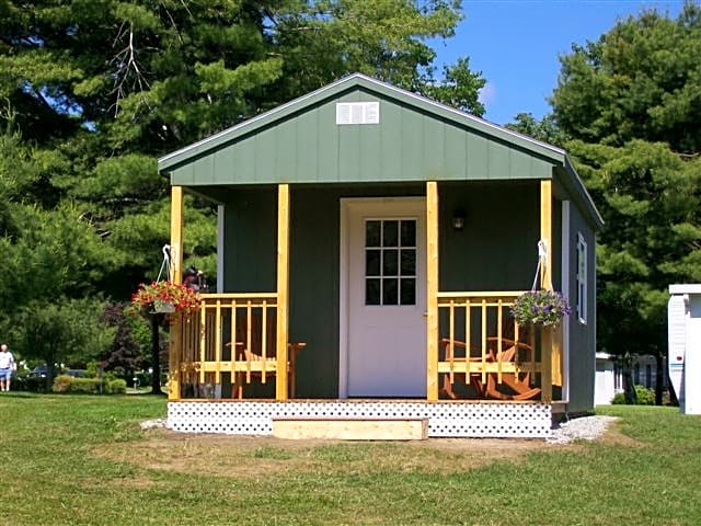 Maine & New Hampshire Cabins
