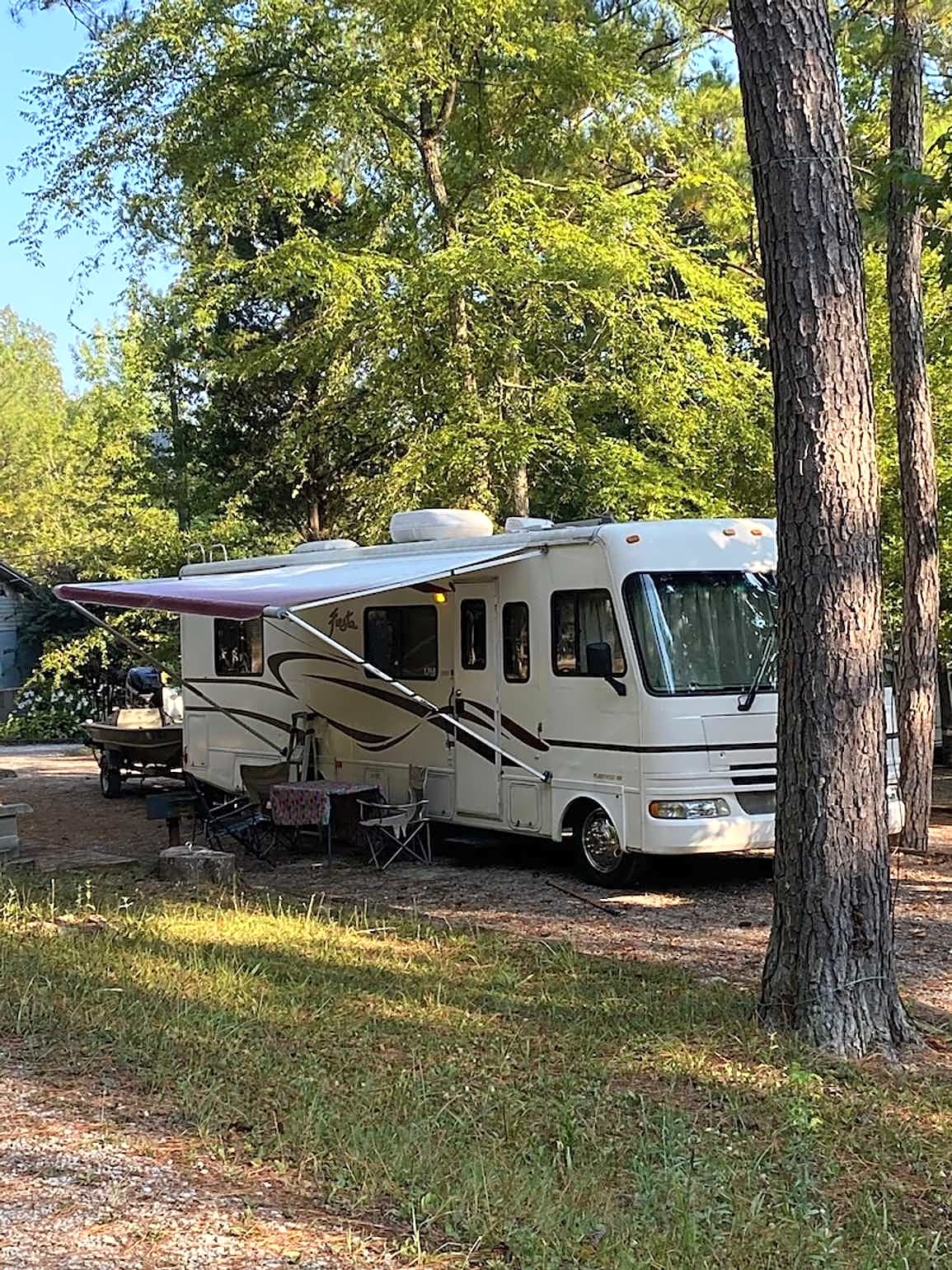 Choice 30/50 Amp RV Pull Thru Site