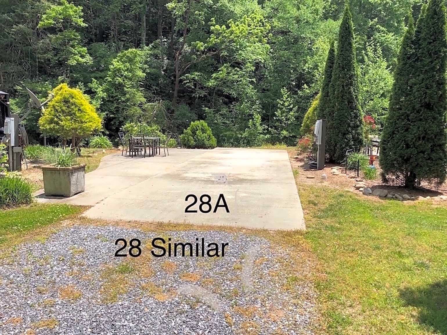 30/50 Amp Deluxe RV Site