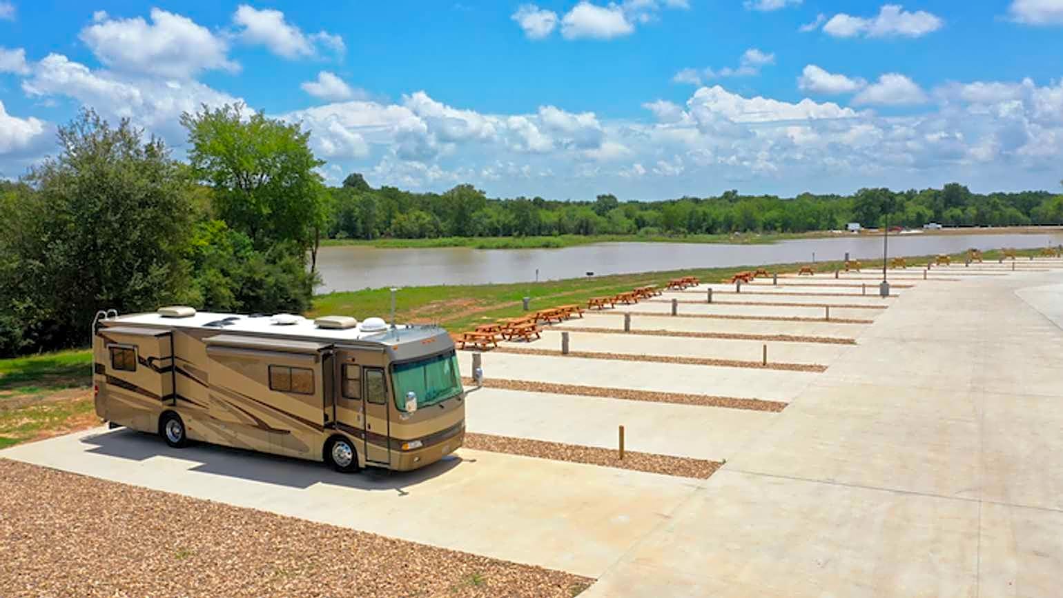 20/30/50 Amp Standard RV Site