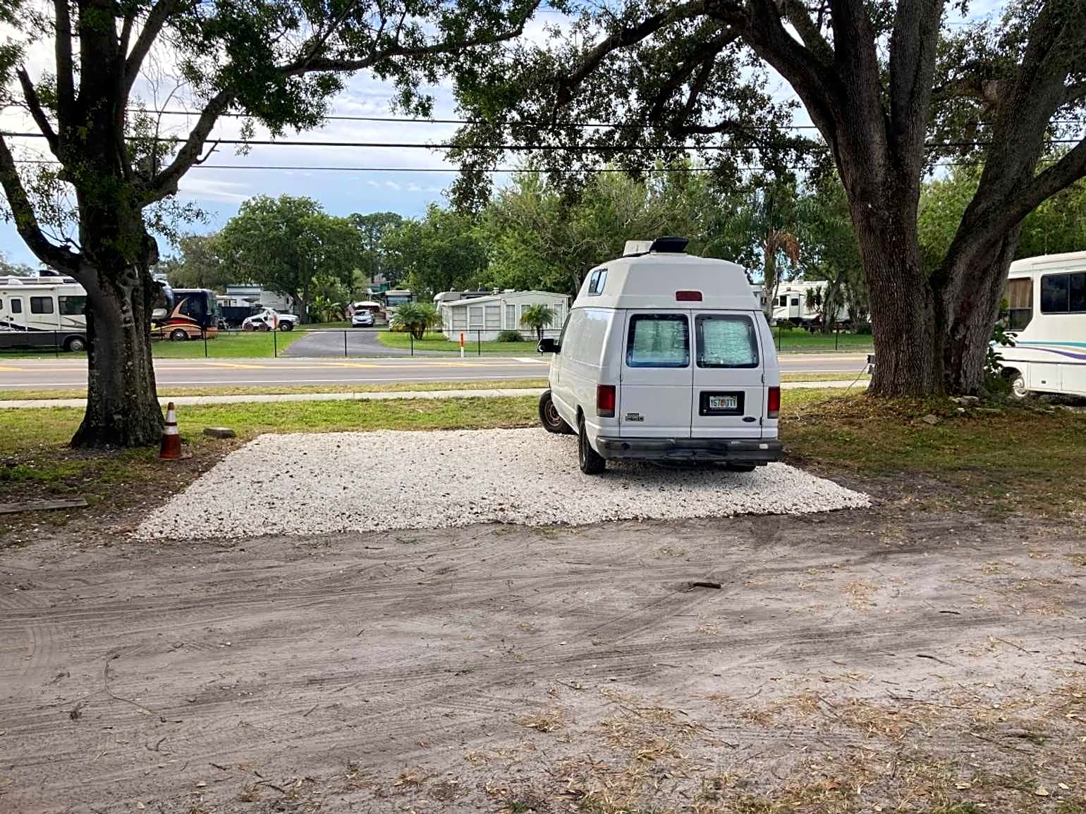 Discounted Shaded Overflow Space w/ full access to park facilities
