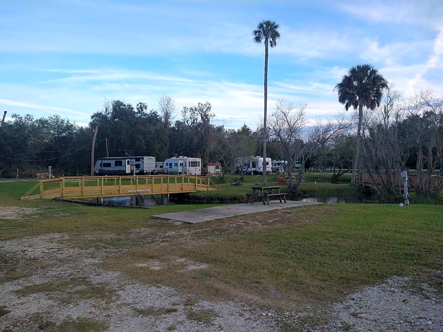 Lakefront Back-In RV Site