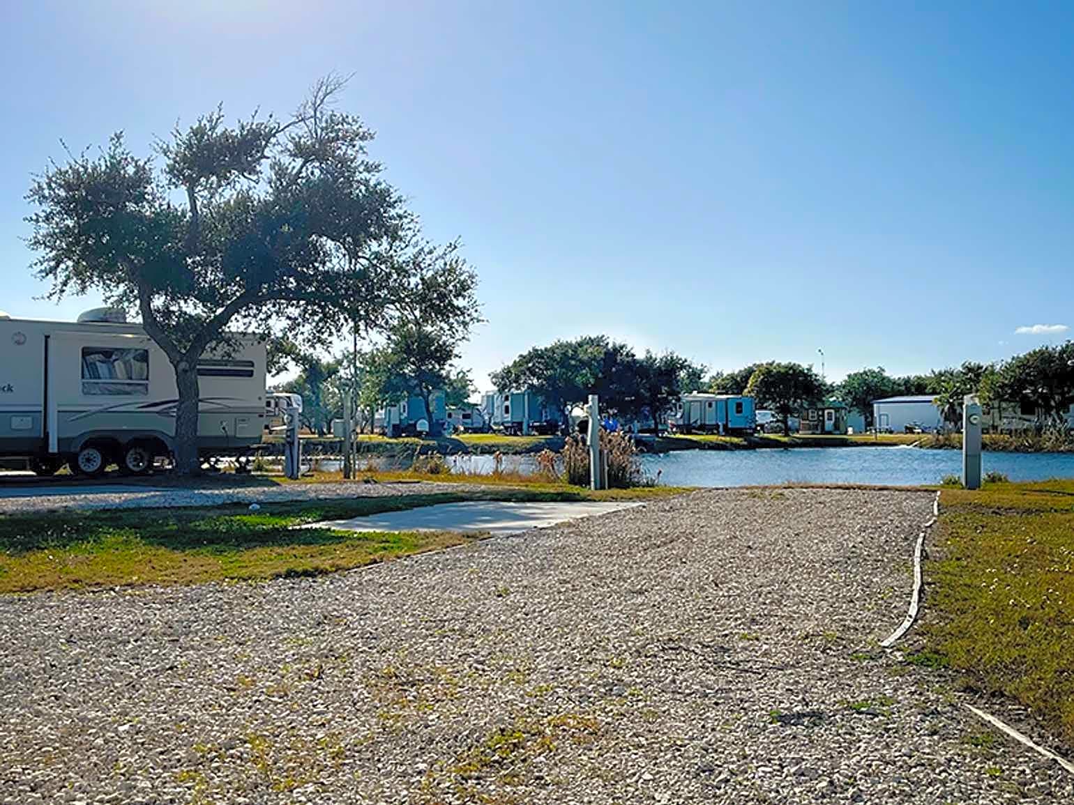 30/50 AMP Pond View
