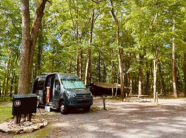 Rustic Acres - Elevated RV Camping