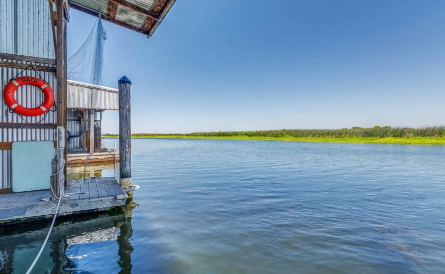 Sandmound Oakley Delta Waterfront