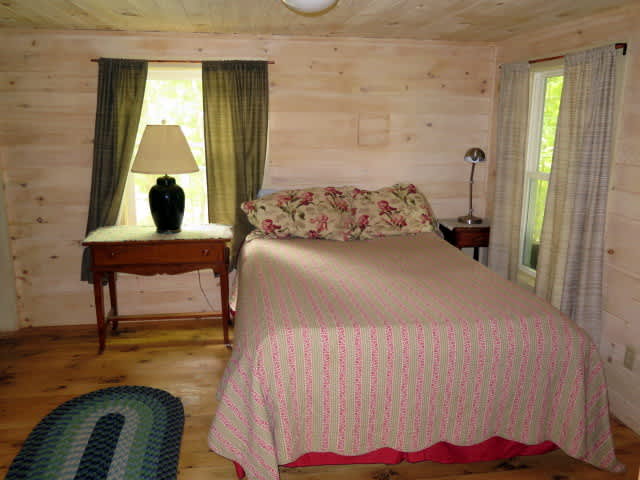 Lakeside Cottages Paradox Lake