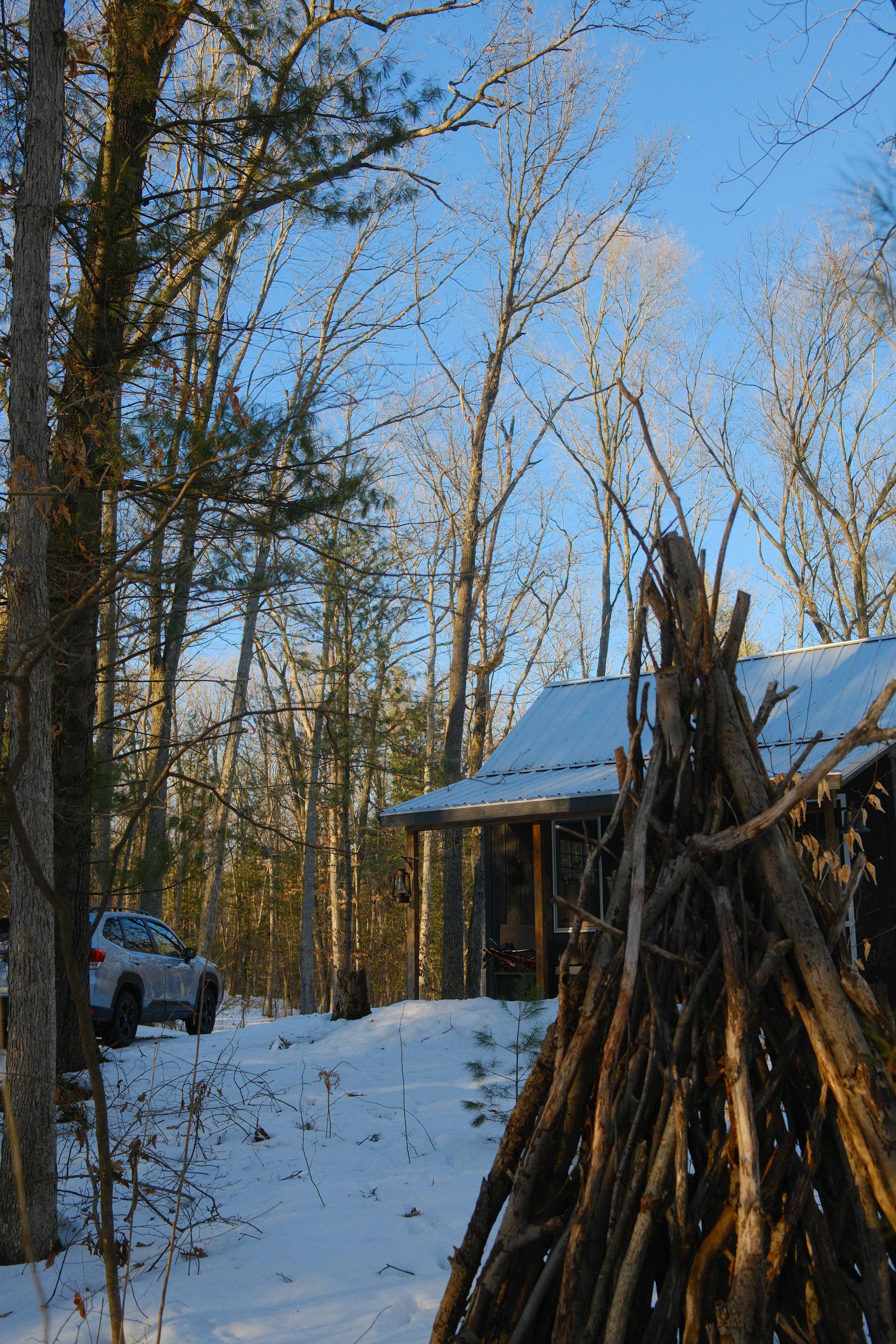 DaltonTraders Base Camp-Grand Cabin