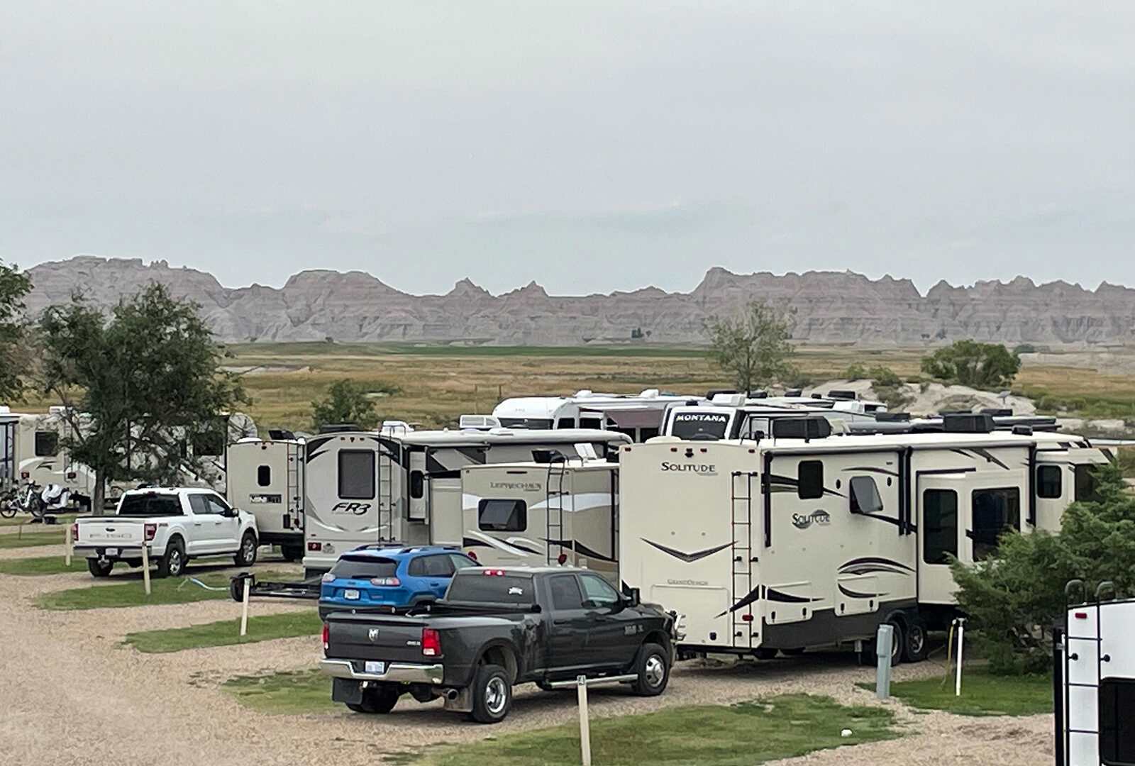 Badlands Hotel & Campground