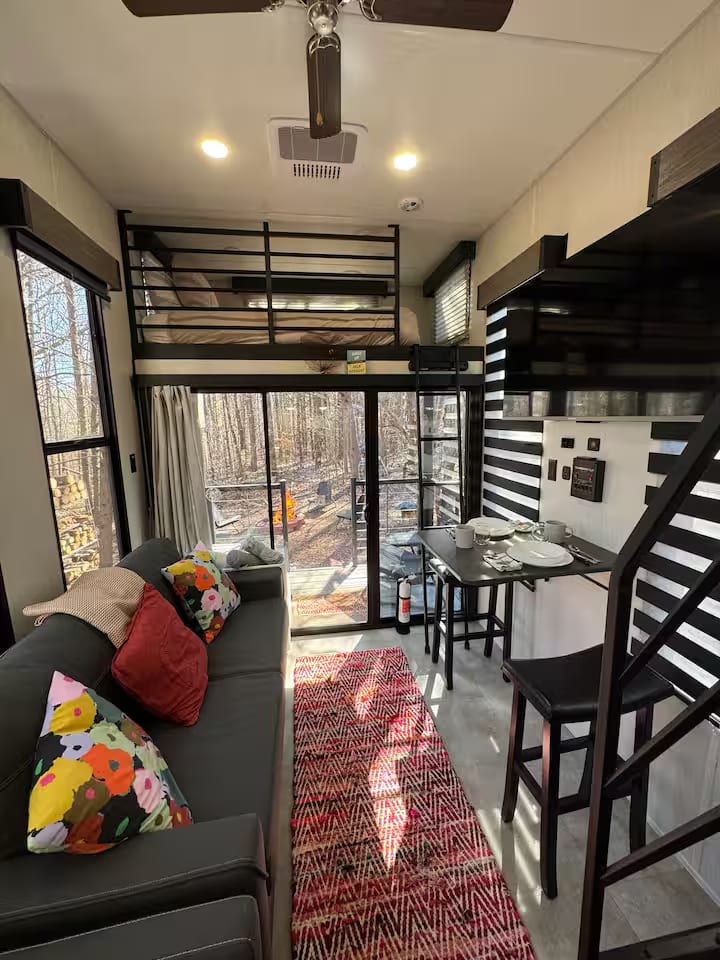 Tiny Barnside Escape