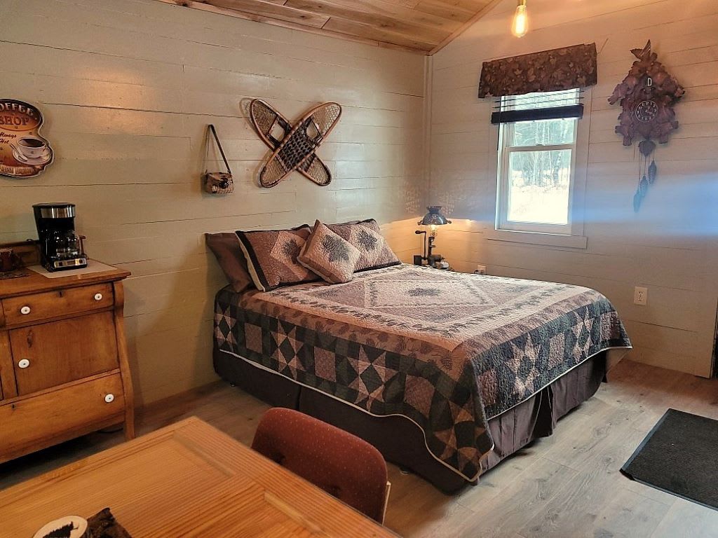 Kick Back Tiny Shack