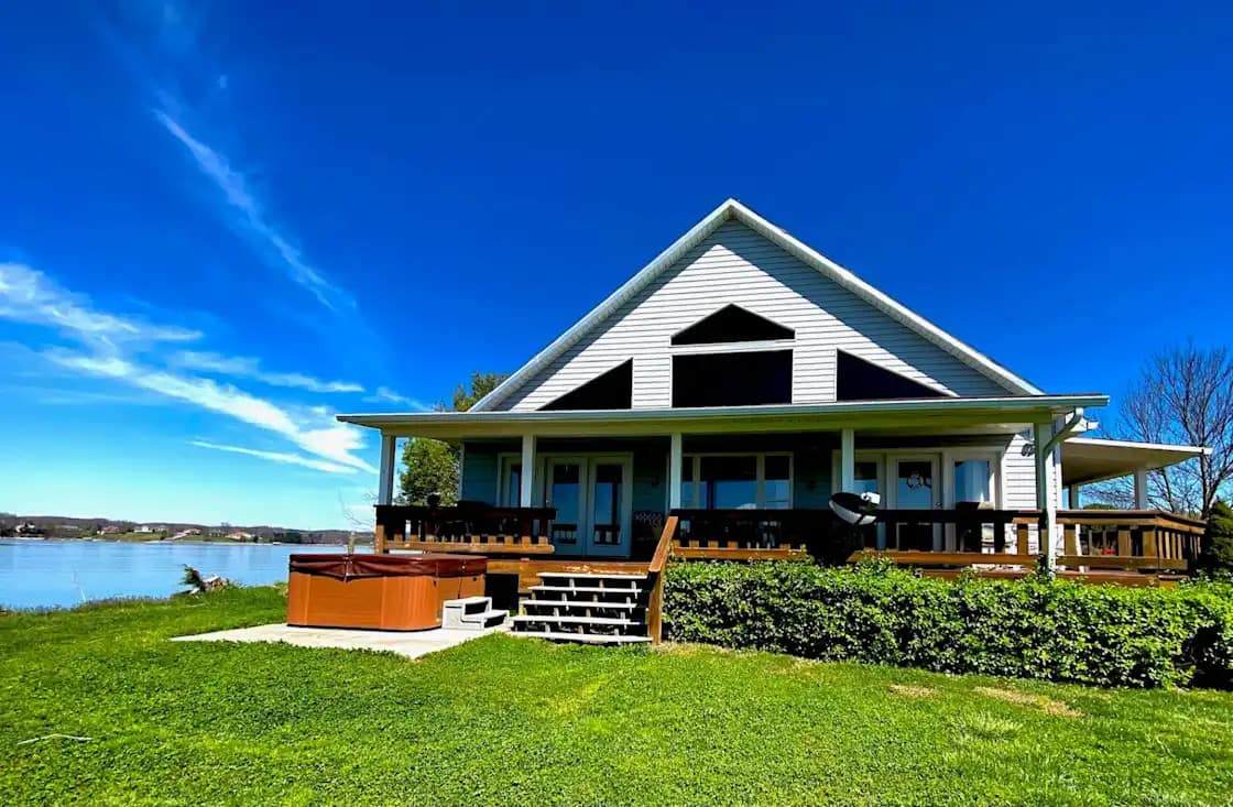 Seventh Heaven on Douglas Lake