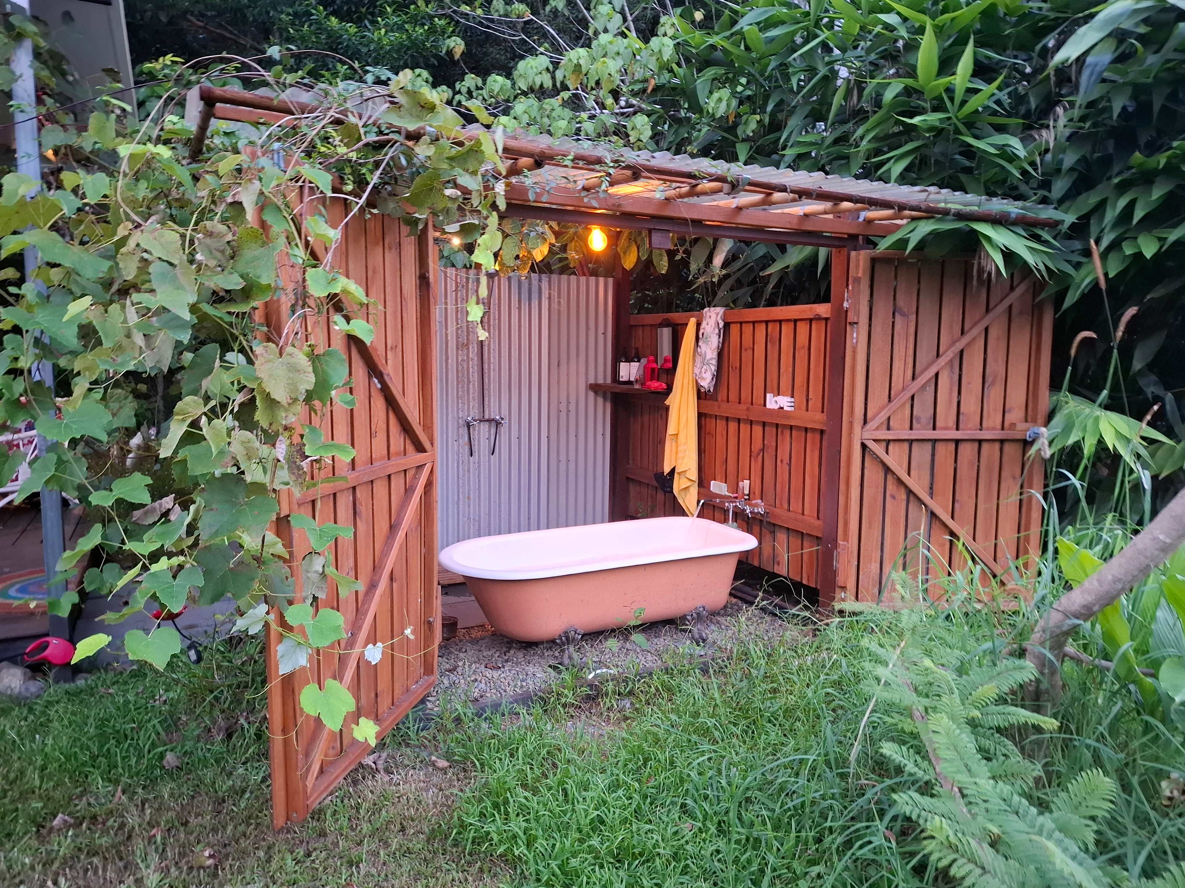 Crystal Creek Rainforest Treehouse