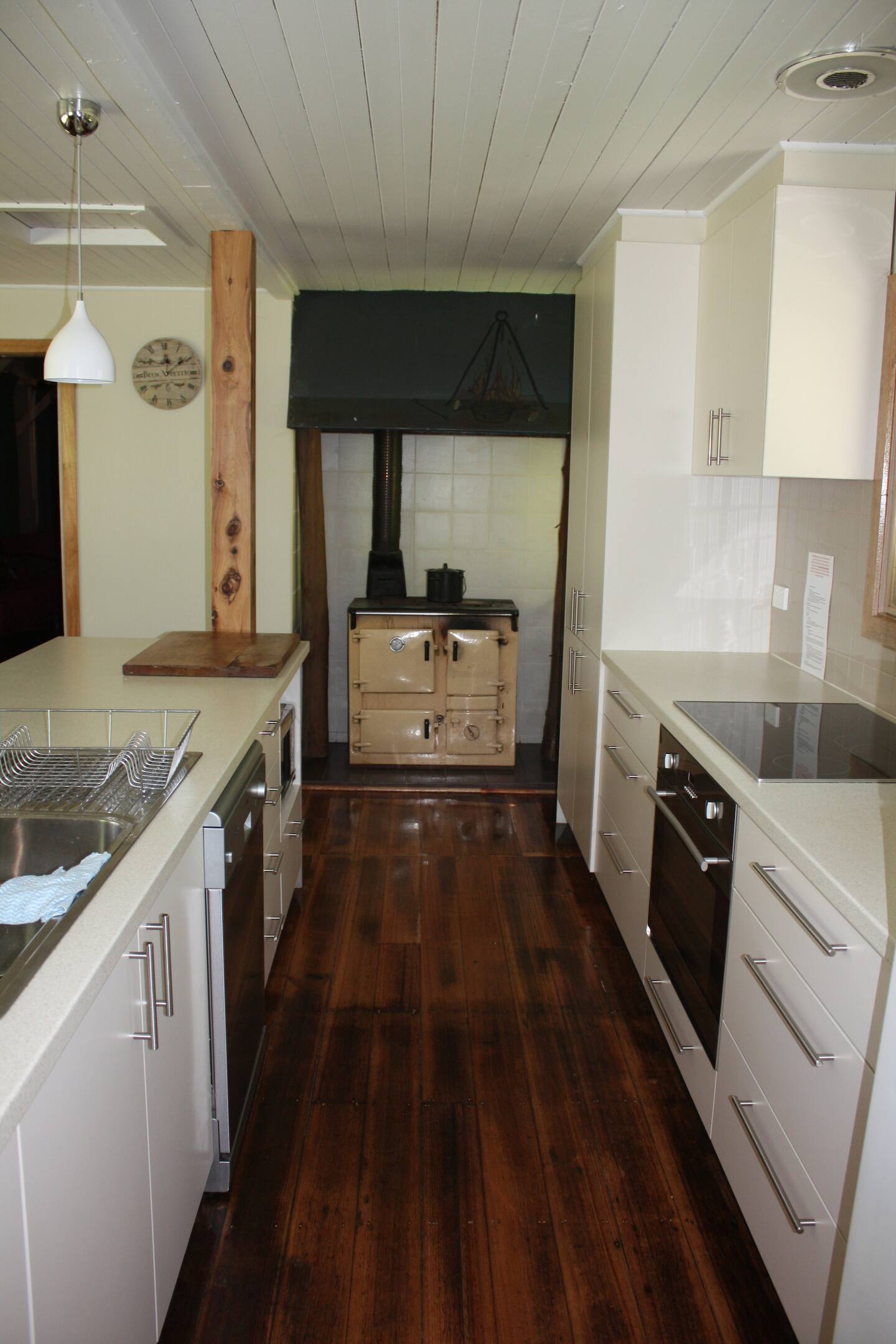 Brogui magical bushland retreat