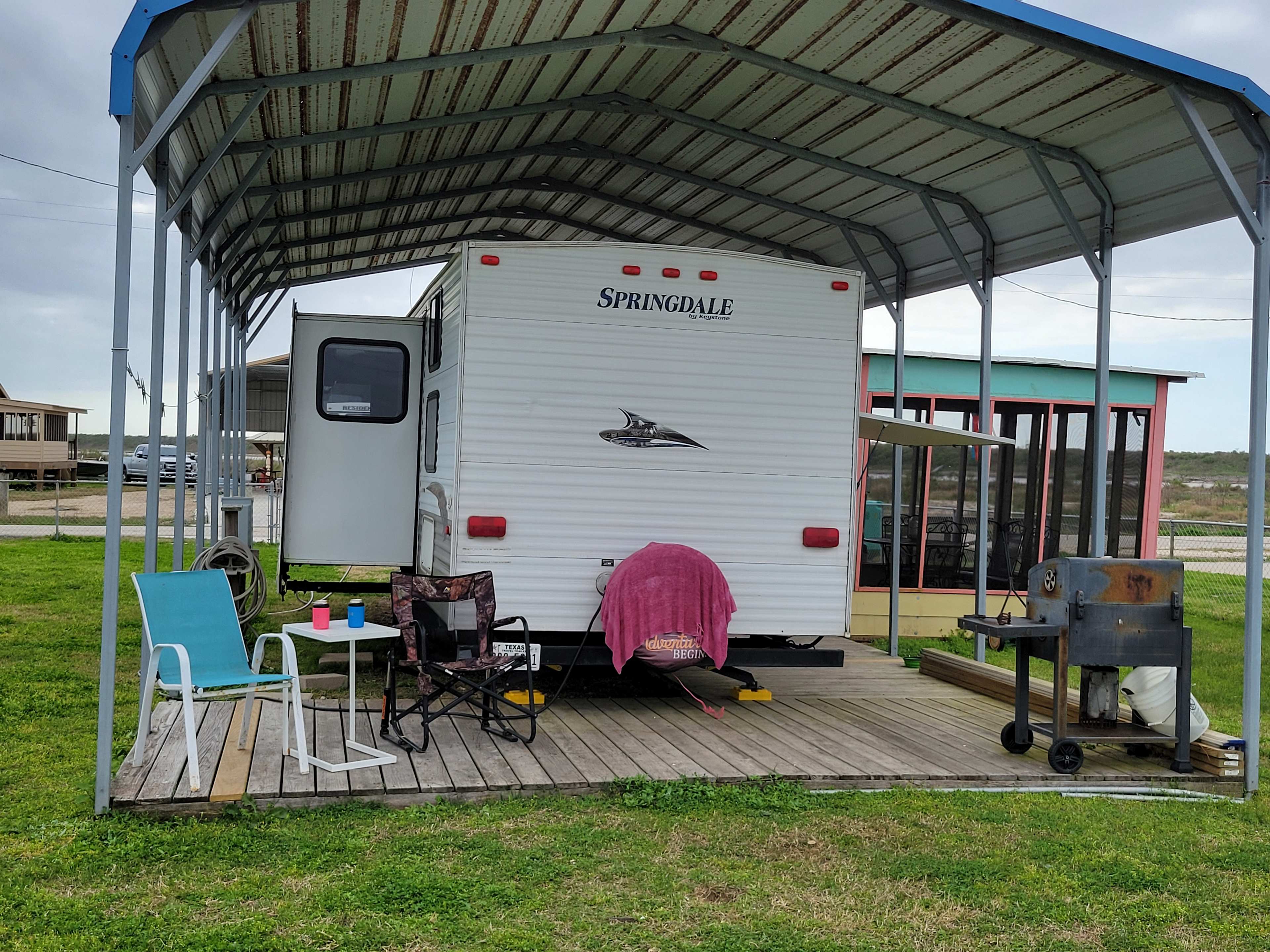 Fits 33ft trailer with large slide